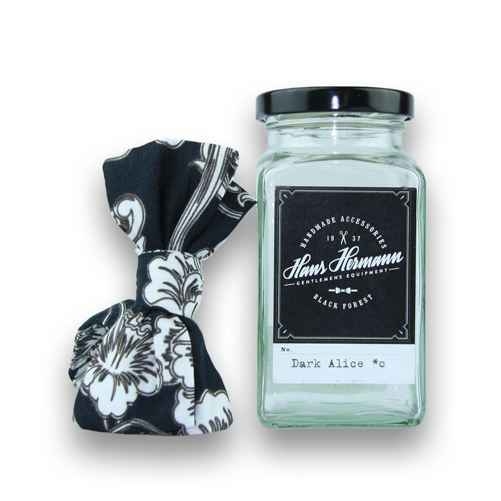 Hans Hermann Fliege - Dark Alice C mit Glas